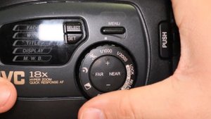 JVC GR-AX46 Review & Test