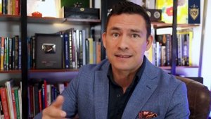 Old Money Hairstyles For Men (10 Timeless Haircuts That Make You Look Rich)
