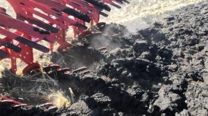 6 корпусной оборотный плуг #UNLU в паре с трактором #MasseyFerguson7722 (220лс).