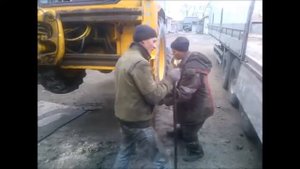 JCB 3CX ремонт гидроцилиндра аутригера лапы