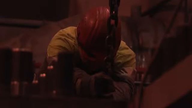 Сборка турбоагрегата в здании турбины первого энергоблока ЛАЭС-2 смотреть онлайн