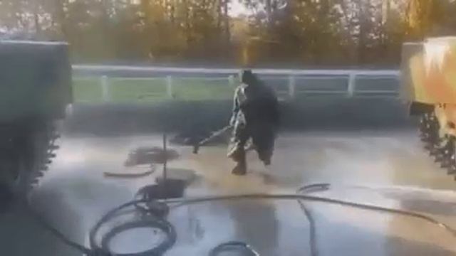 В армии некогда скучать)) смотреть онлайн