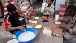 Индусы в работе: 100% ручная работа