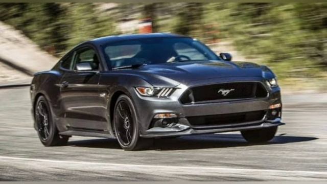 COMPARISON BETWEEN TWO MOST INSANE POWERFUL MUSCLES | FORD MUSTANG | CHEVY/CHEVROLET CAMARO смотреть онлайн