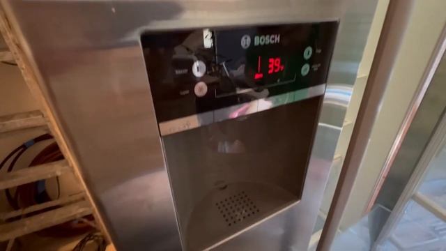 Не морозит холодильник после замены компрессора. В чем тут ошибка? Важные советы для работы техника смотреть онлайн