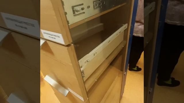 Какие бывают направляющие в выдвижных ящиках на кухне смотреть онлайн