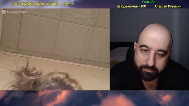 ДОЛЖЕН ЛИ МУЖЧИНА УСТУПАТЬ МЕСТО ЖЕНЩИНЕ ? СОЦ-ОПРОС смотреть онлайн