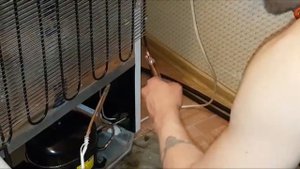 Ремонт морозилки Атлант 2 Часть