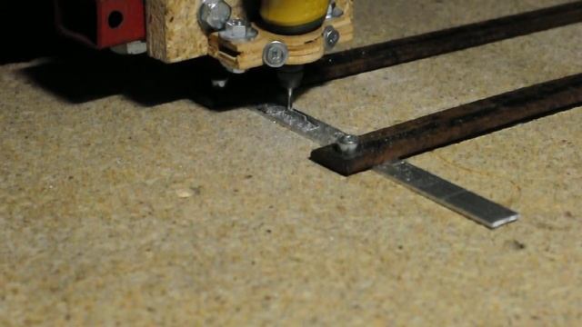 Тест фрезеровки алюминия на самодельном чпу станке смотреть онлайн