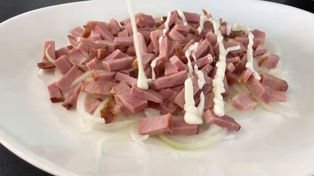 Очень Нежный Французский Салат! Это Необычно Вкусно! Слоеный Салат с Ветчиной! смотреть онлайн