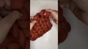 Трендовая сумка из толстой пряжи marshmallow