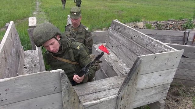 Выполнение учебного упражнения по огневой подготовке. 10 июня 2019 года смотреть онлайн