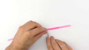 Сделал Скрытый Клинок Ассасина из Картона