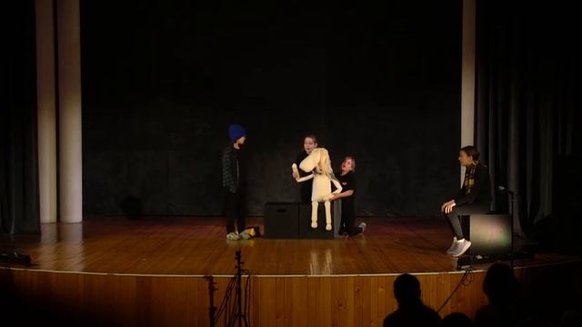 СКАЗКА ПРО САШУ ПАБУЗИНА И ГРУСТНУЮ ЛОШАДЬ смотреть онлайн