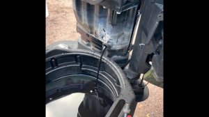 Консервация мотора Suzuki 140 специалистом от диллера Suzuki.