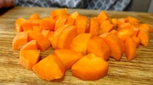 Картошка с копчёной грудинкой, запеченная в духовке | Рецепт блюда | Как приготовить