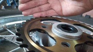 Regulmoto sport 003. Установка ведомой звезды на 36 зубов вместо 47.