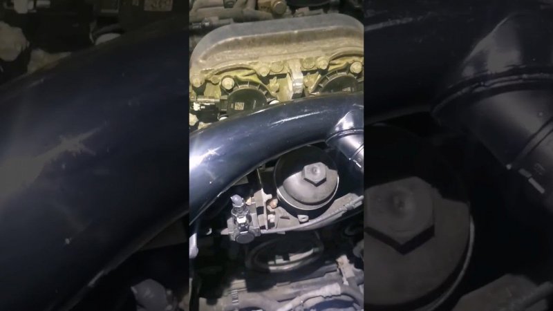 Поменяли всё, а причину не устранили. Замена помпы M274 Mercedes
