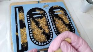 Силиконовая форма и заготовка из эпоксидной смолы для сумки.