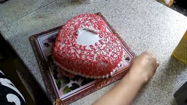 Торт любящее сердце. Необычный торт-валентинка.