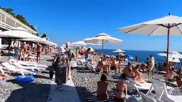 ?ЛАЗАРЕВСКОЕ СОЧИ. 05.08.2020. Аншлаг на пляже Лазурный!!! Погода супер! смотреть онлайн