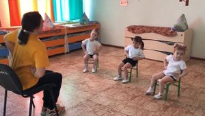 МБДОУ № 38 Чита "Общеразвивающие упражнения для детей 3 - 4 лет" инструктор по ФК Гущина А.О.