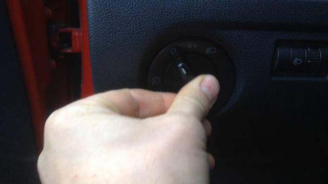 Как снять переключатель освещения Шкода Фабия 2 смотреть онлайн