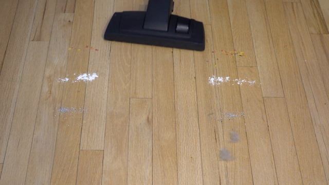 Numatic Henry HVR200 Review Canister Vacuum Cleaner смотреть онлайн