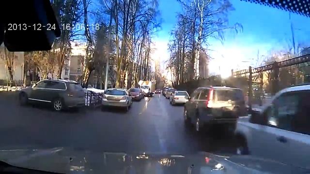 Видеорегистратор в зеркале заднего вида AVS0355DVR смотреть онлайн