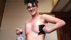 HOW TO TAPE YOUR TITS: Open Chest Bind Tutorial