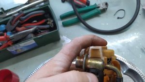 Lexus GS 300. Нет давления топлива.