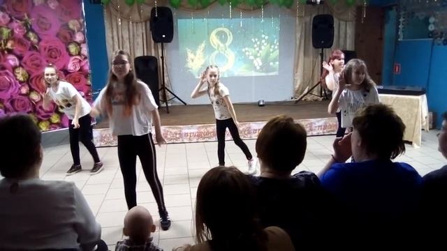 Танцы-шманцы