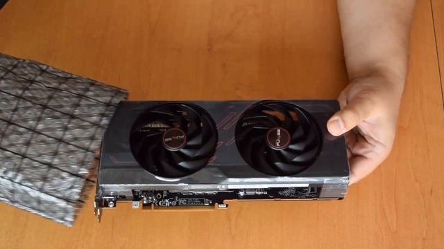 Unboxing Sapphire Pulse Radeon RX 7700 XT