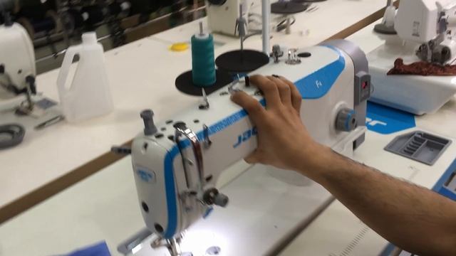 ДЖАК Ф4.ПРОМЫШЛЕННАЯ ПРЯМОСТРОЧКА.JACK F4.Industrial Sewing Machine.