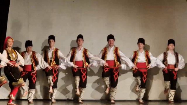 Humanitarni koncert KUD Ljubomir Ivanović Gedža -Sopska trojka i nadigravanje смотреть онлайн