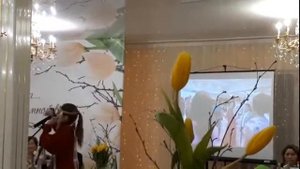 Уутай Олена (Ольга) Подлужная играет на хомусе