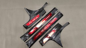 Накладки на внутренний порог для Changan CS55plus (черный титан, красный лого)