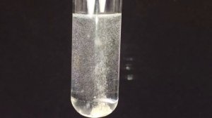 Молибденова Синь - Mo5O14 * H2O. Реакция Парамолибдата Аммония, Цинка и Соляной кислоты.