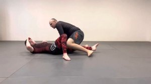 The half guard sweep so easy it works every time: The giggler/twist sweep