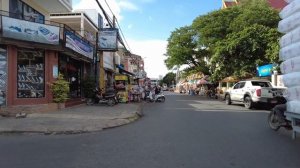 Explore Cambodia Phnom Penh walking tour 2021