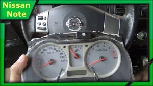 Снимаем панель приборов Nissan Note