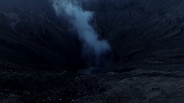 Кругосветка автостопом. Индонезия - вулкан Бромо. Серия 34. смотреть онлайн