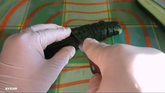 САЛАТ с СЫРОМ , РИСОМ и КАЛЬМАРАМИ  /  НЕВЕРОЯТНО  ВКУСНЫЙ ! смотреть онлайн