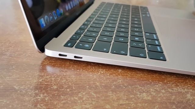 Macbook Air 11" vs Macbook Air 13" retina - worth the upgrade! смотреть онлайн
