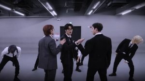 [4K 60FPS] Stray Kids '특 (S-Class)' Dance Practice Video (Suit ver.) | REQUESTED