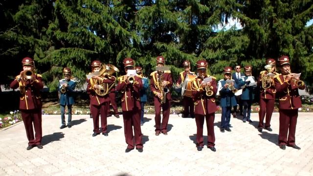 Народный духовой оркестр РДК рук. И. Сагадатов марш "Тоска по Родине"