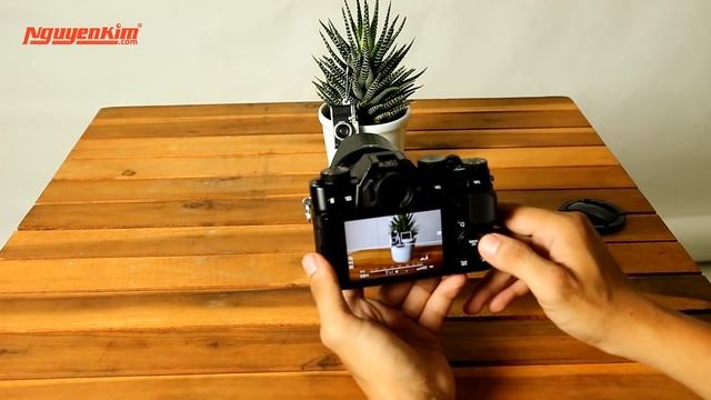 Vì sao Fujifilm X-T10 là máy ảnh đáng mua nhất năm 2016? - Nguyễn Kim смотреть онлайн