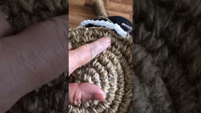 Круглый коврик#гдежить #вяжем первый круг#джутовый круг# вяжем из грубого джута смотреть онлайн