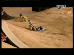 Мировой рекорд по прыжкам в высоту на мотоцикле