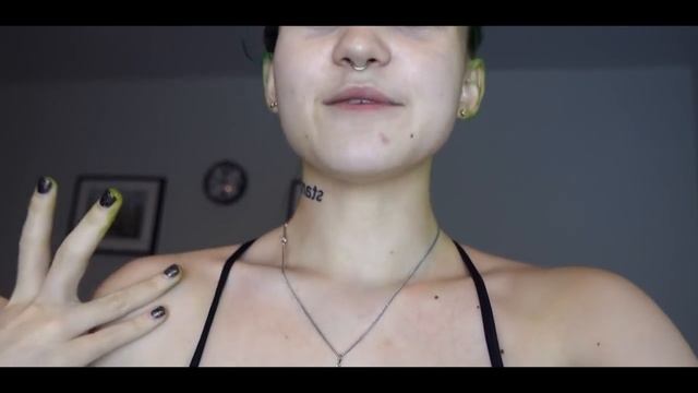 САМА КРАШУСЬ В ЗЕЛЕНЫЙ _ реакция мамы на зеленые волосы.mp4 смотреть онлайн